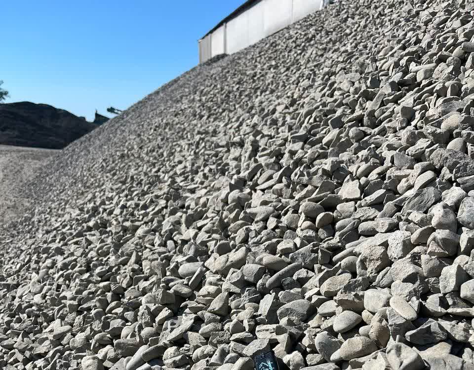 Щебень гравийный 20-40 мм М1200